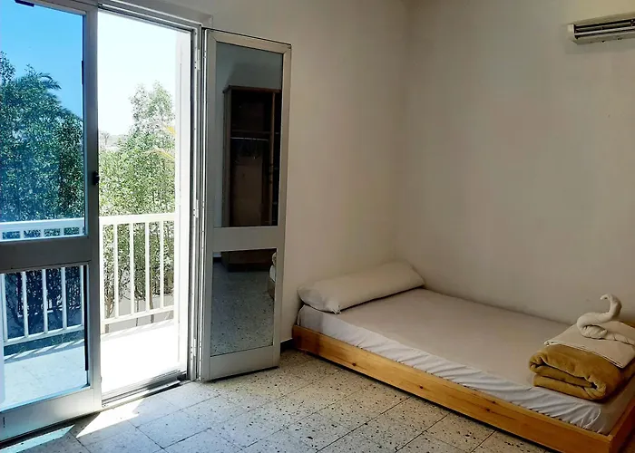 Alam فندق مبيت وإفطار *