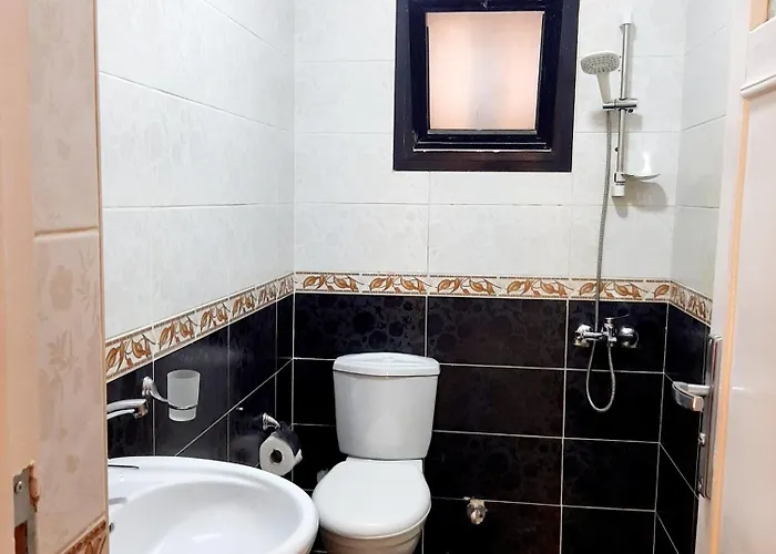 Alam فندق مبيت وإفطار *