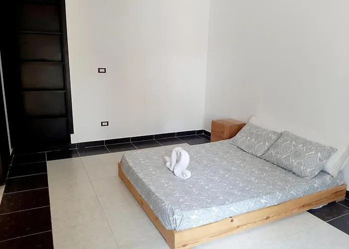 Alam فندق مبيت وإفطار *