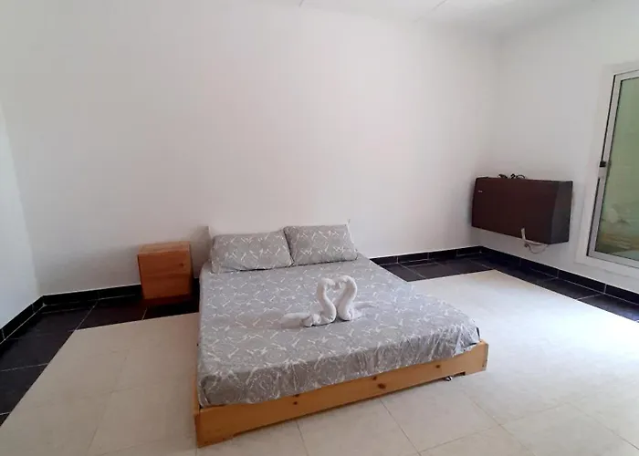 فندق مبيت وإفطار Alam *